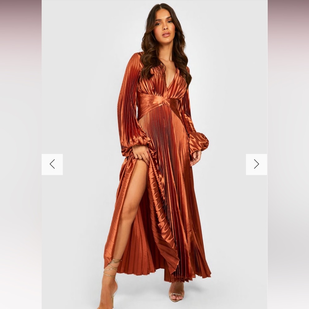 Boohoo MIDI Dress
